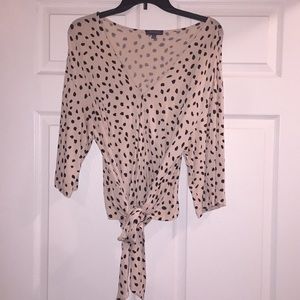 Spotted, Tie up blouse